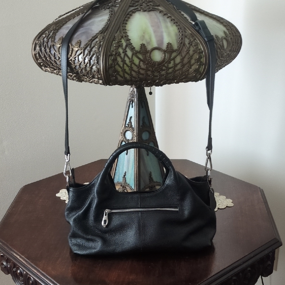 ISWEE Elegant Black Leather Handbag